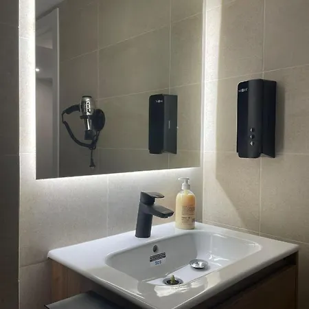 Bonito Piso Cerca Del Campo De Futbol De Barcelona *