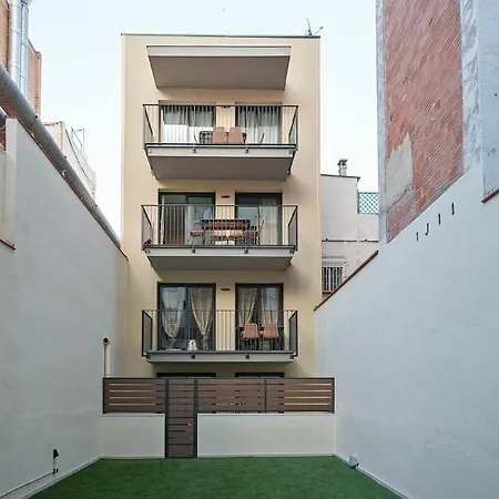 Bonito Piso Cerca Del Campo De Futbol De Barcelona Οσπιταλέτ ντε Λιοβρεγάτ
